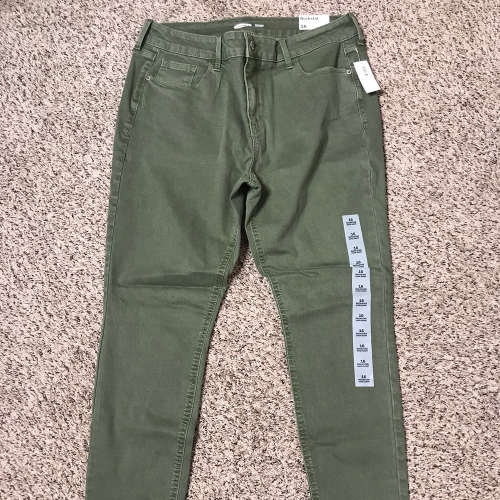 NWT Old Navy Jeans Size 16 Rockstar